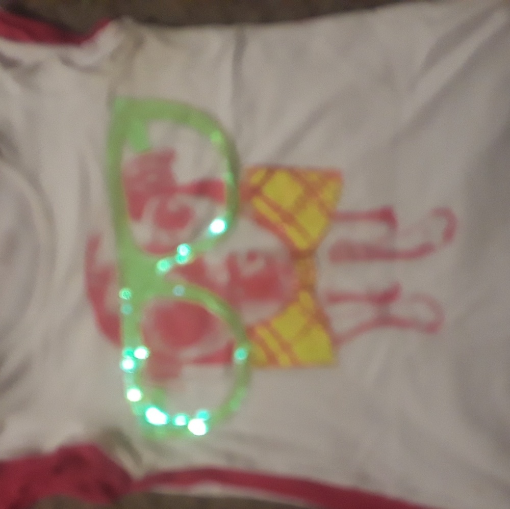 Shirt fo a lil kid